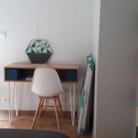 Un Appartement Lumineux Au Parc Beaumont ポー エクステリア 写真