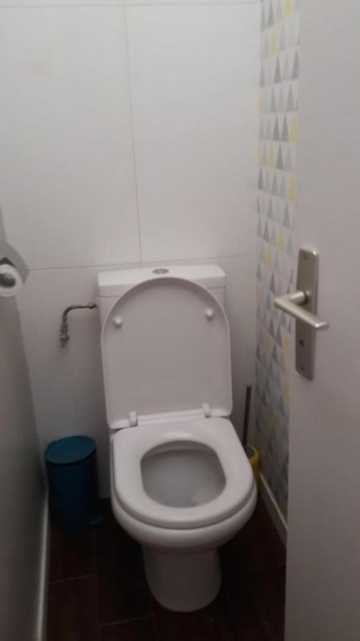 Un Appartement Lumineux Au Parc Beaumont ポー エクステリア 写真