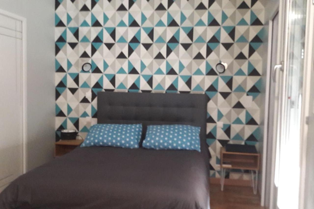 Un Appartement Lumineux Au Parc Beaumont ポー エクステリア 写真